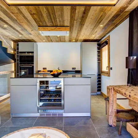 Verbier Vibes: Discover Pure Alpine Indulgence Bagnes